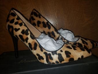 Moving sale - women's clothes and shoes, everything $5 1