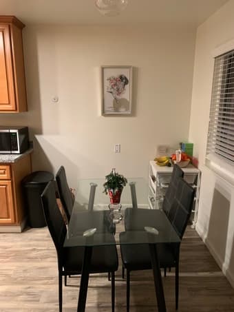 Beautiful 2BR/ 1 Bath Apartment in the Heart of Mountain View 4