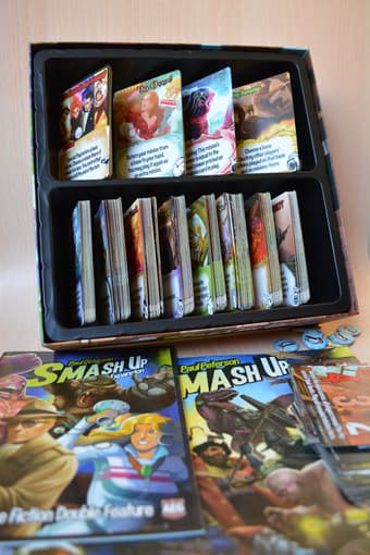 Smash Up base game + Science Fiction Double Feature expansion 1