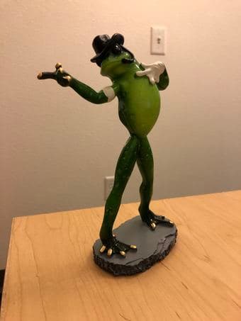 StealStreet Michael Jackson Frog with Glove Statue, 7.5" 1
