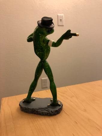 StealStreet Michael Jackson Frog with Glove Statue, 7.5" 2