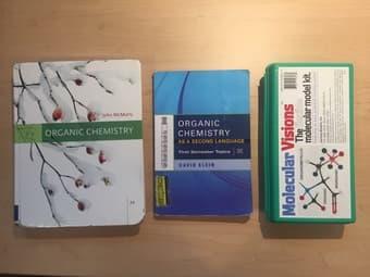 Chem 33/35 books and molecular model kit 1