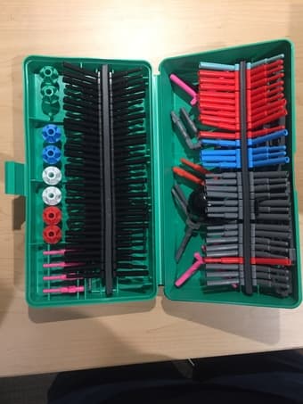 Chem 33/35 books and molecular model kit 2