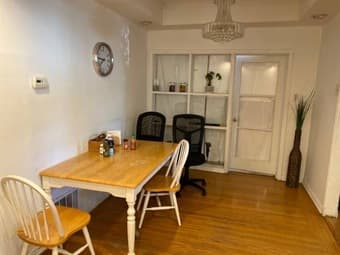 $900 1 bed/shared bath 3