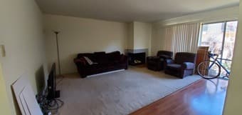 Bedroom available in 3bd apartment 1