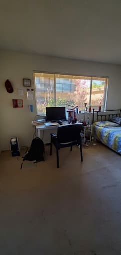 Bedroom available in 3bd apartment 4