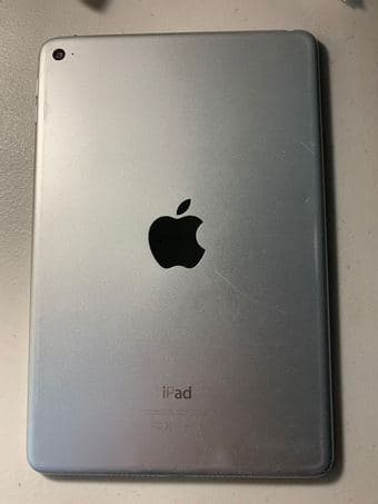 iPad Mini 4 64GB, wifi only, screen broken 3