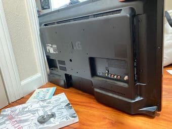 32inch LG LED TV for Sale! 3