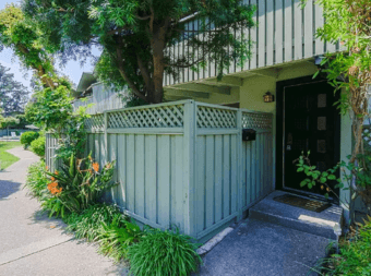 2 Bed, 1 Bath Townhouse Available starting Oct. 1 1