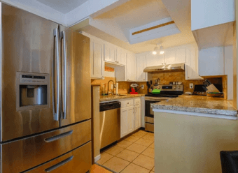 2 Bed, 1 Bath Townhouse Available starting Oct. 1 4