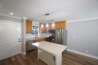 Lease Takeover 2bed 2.5bath Townhome with $1000 cash incentive! 1