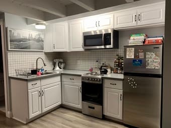 Beautifully Remodeled Studio Apartment 3