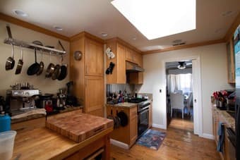 Spacious peaceful bedroom in San Carlos 2