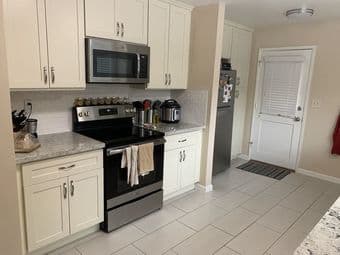 1 br/1 shared ba in Menlo 3