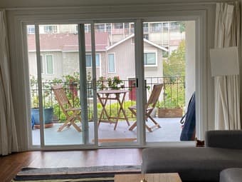 Room + Private Bath Available in 2 bed/2 bath in downtown Palo Alto 4