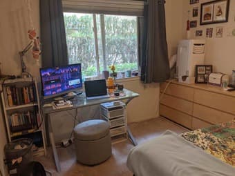 Affordable Bedroom in Spacious, Centrally Located Palo Alto Apartment 2