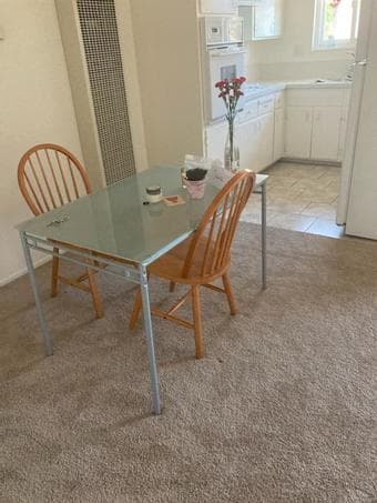 Looking for female roomate in beautiful Menlo Park apartment - Nov 1st 2