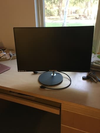 Sceptre 21-inch monitor with HDMI cable 1