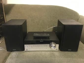 Sony CMTSBT100 Micro Music System with Bluetooth and NFC 1