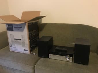 Sony CMTSBT100 Micro Music System with Bluetooth and NFC 2