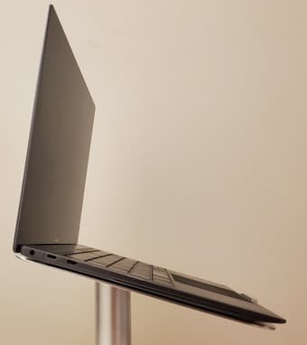 14 inch laptop 16GB RAM i7 8550U 512GB SSD 1