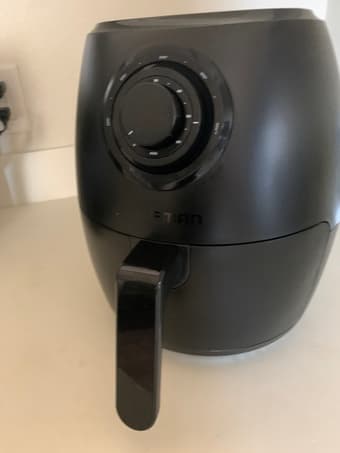 BLACK AIR FRYER - AIRFRYER - Chefman TurboFry 3.6 Quart Air Fryer 1