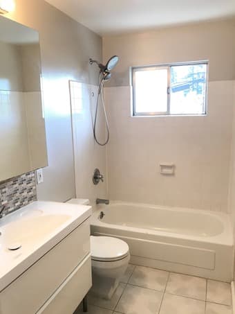 Spacious 2B2B Condo in Mountain View 3