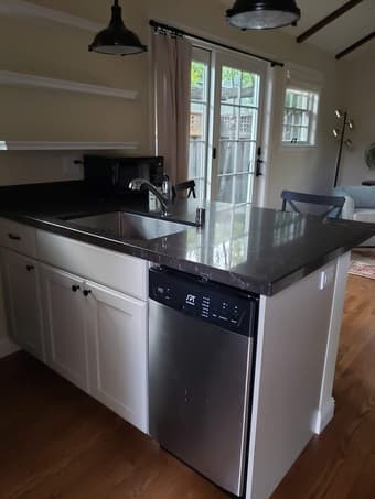 Downtown Sunnyvale Cottage 3