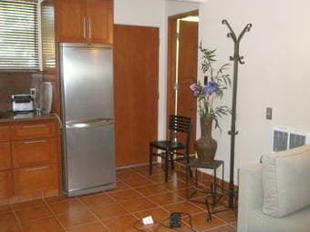 Studio for Rent in Quiet Palo Alto Street 10 Minutes from Stanford 4