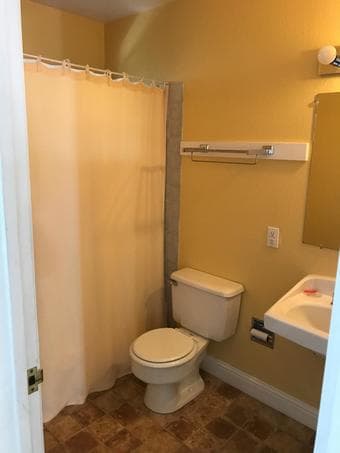 Furnished Studio Apartment in Downtown Palo Alto 4