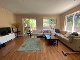 4BR 3.5BA 2 story TOWNHOUSE with LOTS OF LIGHTS in a GREAT LOCATION 3