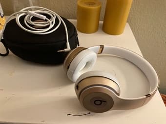 BEATS SOLO 3 wireless headphones 1