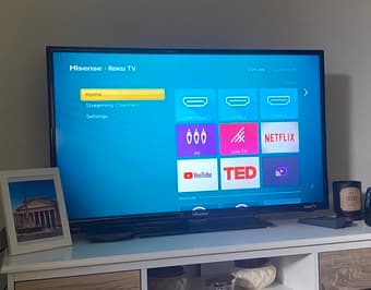 Hisense Roku TV 43” in perfect condition 1