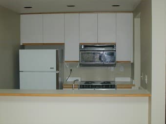 $3,350 / 2br - 980ft2 - Palo Alto Condo - European Style with cathedra 3