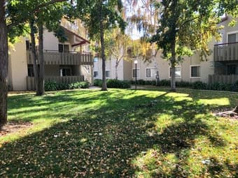 Spacious & Quiet 1 Bedroom Condo in Newark (20 minutes to SU) 1