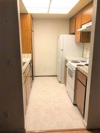 Spacious & Quiet 1 Bedroom Condo in Newark (20 minutes to SU) 4