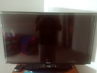 Samsung Smart TV LED + Roku 2