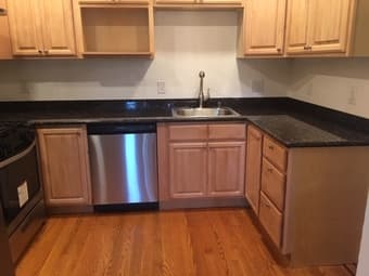 Beautiful 2 bedroom,1Bth utilities incl. Close to Stanford - $2500 3