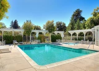2 bedroom 2 bathroom condo near Stanford starting Jan (one month free) 3