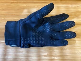 LOST: right hand black Head glove 2