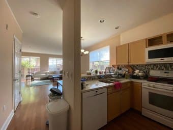 4BR 3.5BA 2 story beautiful townhouse, 1714 sq in Mountain View 4