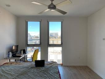 [Reduced Rent,Avail now][Large well lit room & private bath in 2B,2B] 2