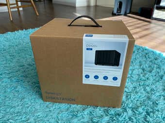 Synology DS920+ NAS 4