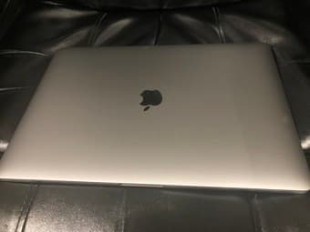 MacBook Pro, 15-inch, 32GB RAM, 1TB SSD, 2.9GHz i9 processor 2