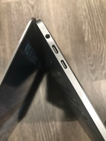 MacBook Pro, 15-inch, 32GB RAM, 1TB SSD, 2.9GHz i9 processor 4