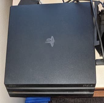 PS4 Pro 1 TB 1