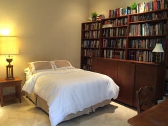 Private Entrance Room/Private Bath 8 min bike f Campus Avail April 19 2