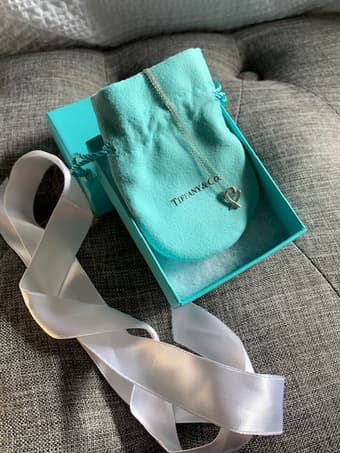 TIFFANY & Co. Sterling Silver Paloma Picasso Loving Heart Pendant 16" 4