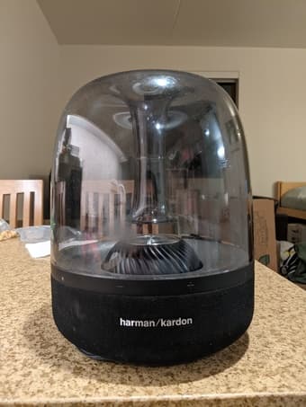Harman Kardon Aura Studio 2 speaker with bluetooth 1
