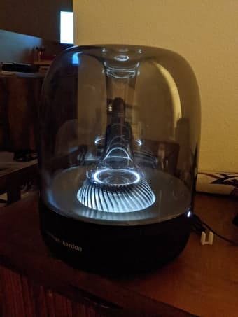 Harman Kardon Aura Studio 2 speaker with bluetooth 2